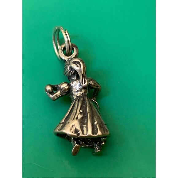 Partridge in a Pear Tree Lady Dancing #song #Christmas - Picture 4 of 4